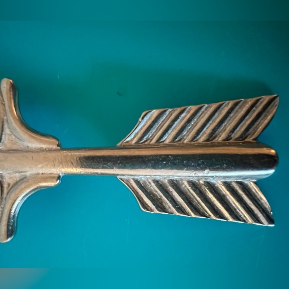 Vintage Pewter Arrow Heart-Shaped Tea Strainer by Beehive 2000 Collectible Metal - Picture 4 of 8